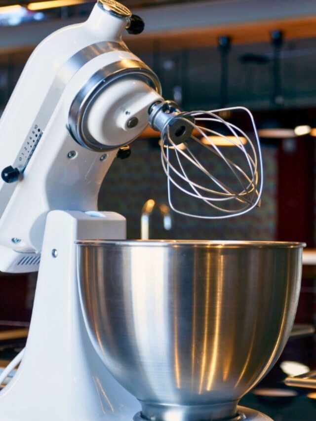 Batedeira Planetária: Facilidade e Perfeição na Cozinha!